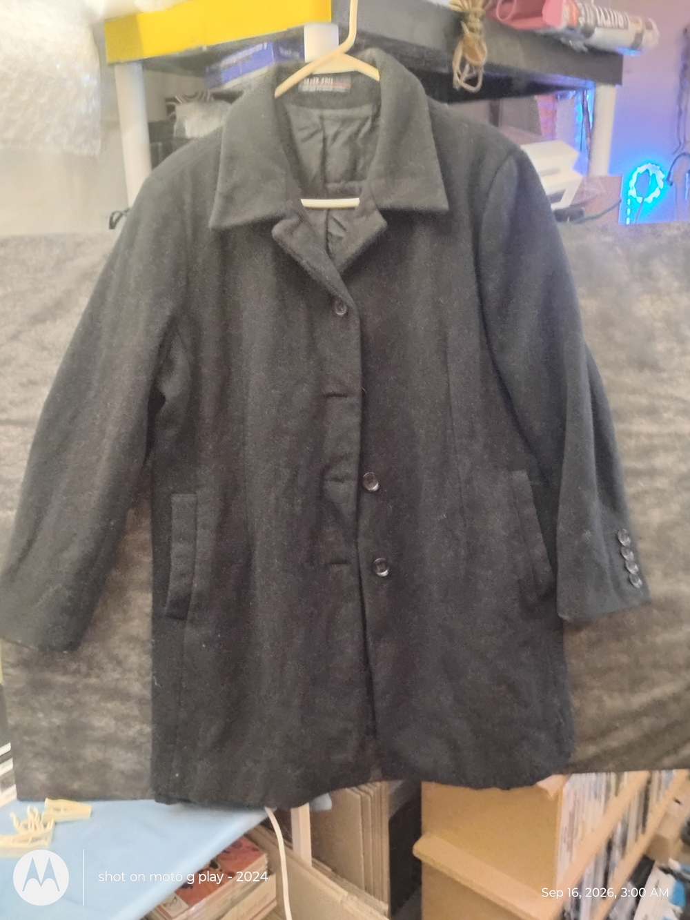 Men's Black Wool-Blend Pea Coat with Classic Button Front